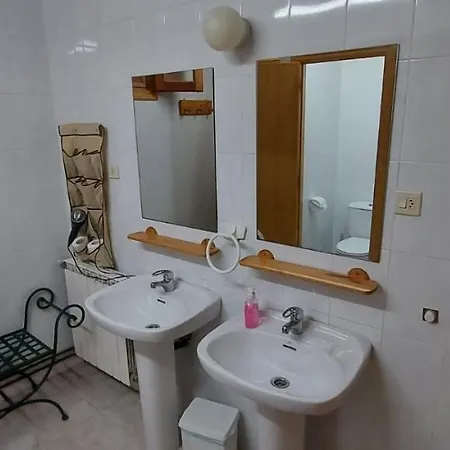 El Mijares בית הארחה *