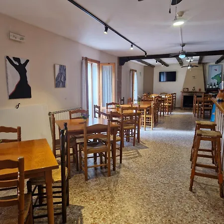 El Mijares בית הארחה Olba